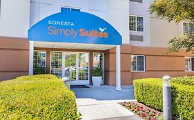 Sonesta Simply Suites Stafford